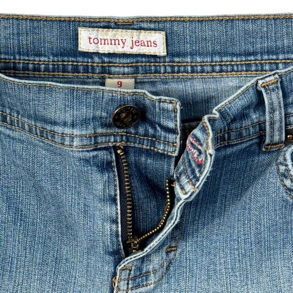 Tommy Jeans Jrs SZ 9 Flare Floral Embroidered Stretch Pocket Zip-Fly Frayed Hems - Picture 3 of 11